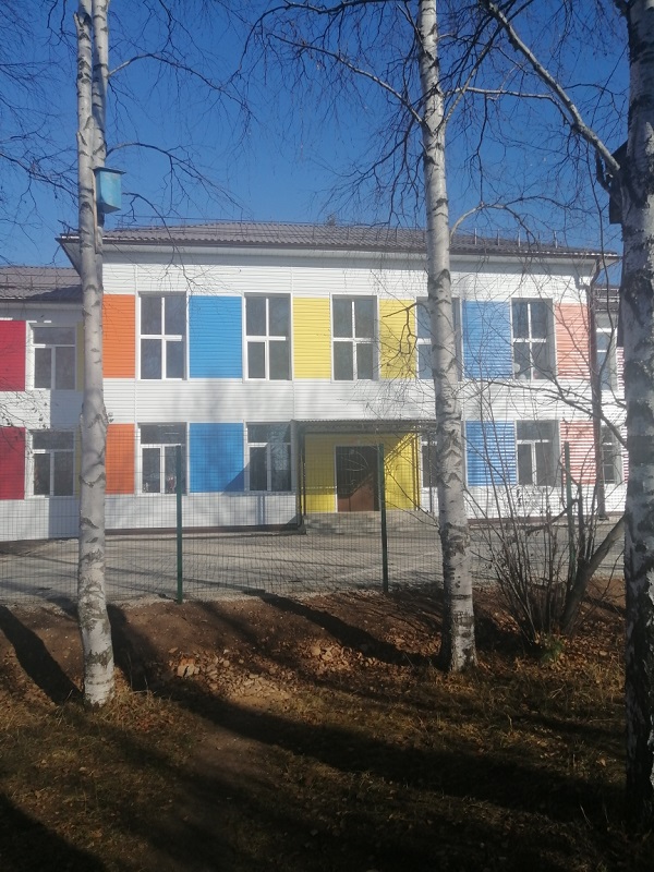 Фотография школы.