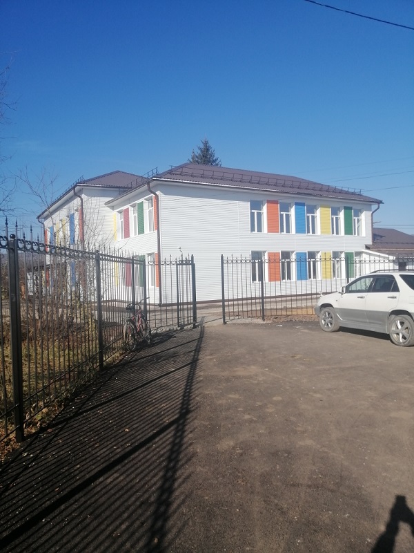 Фотография школы.