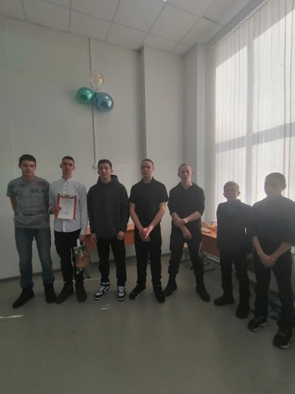 В Знаменской школе прошла праздничная конкурсно - игровая программа "23+8".